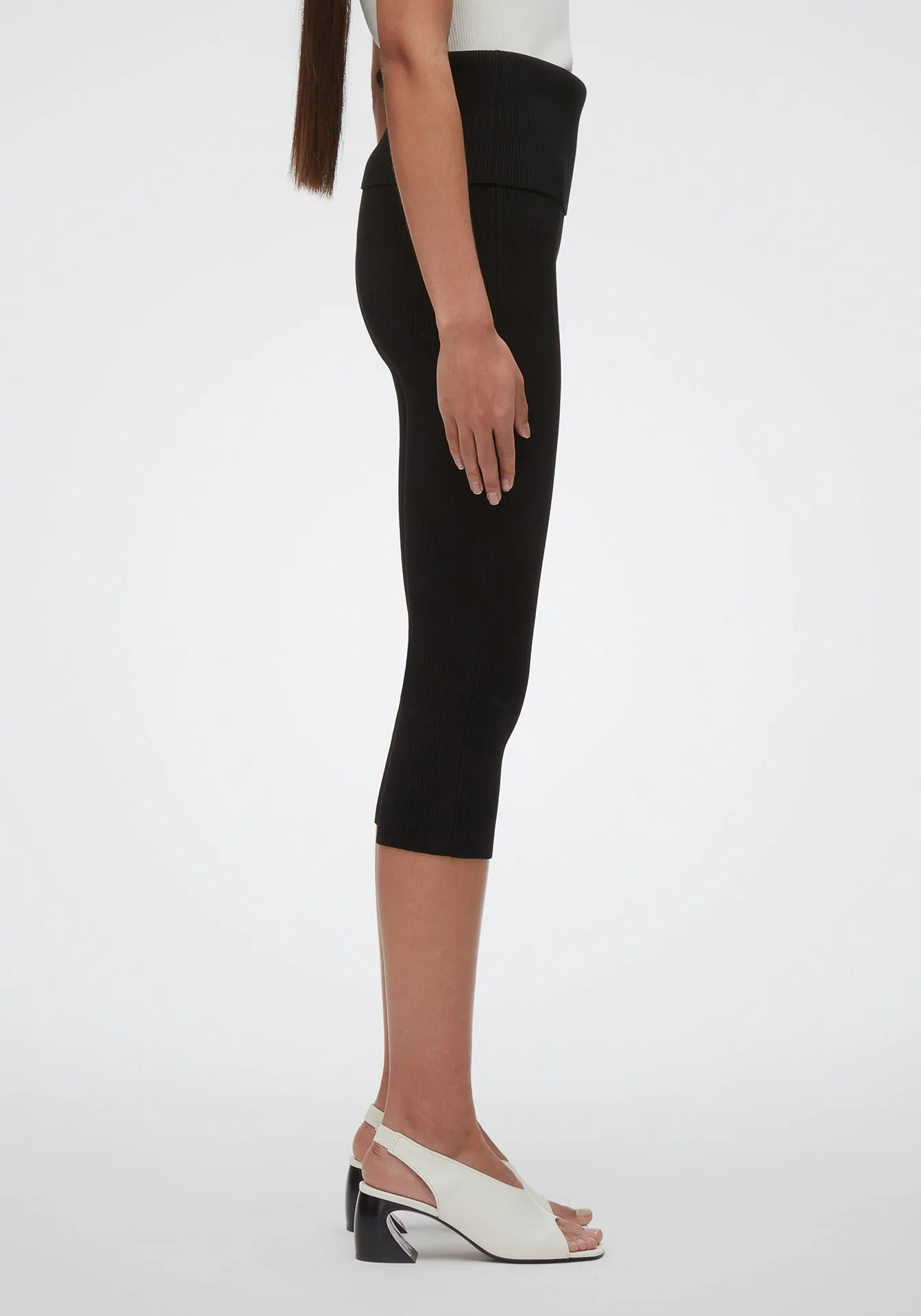 Compact Rib Capris