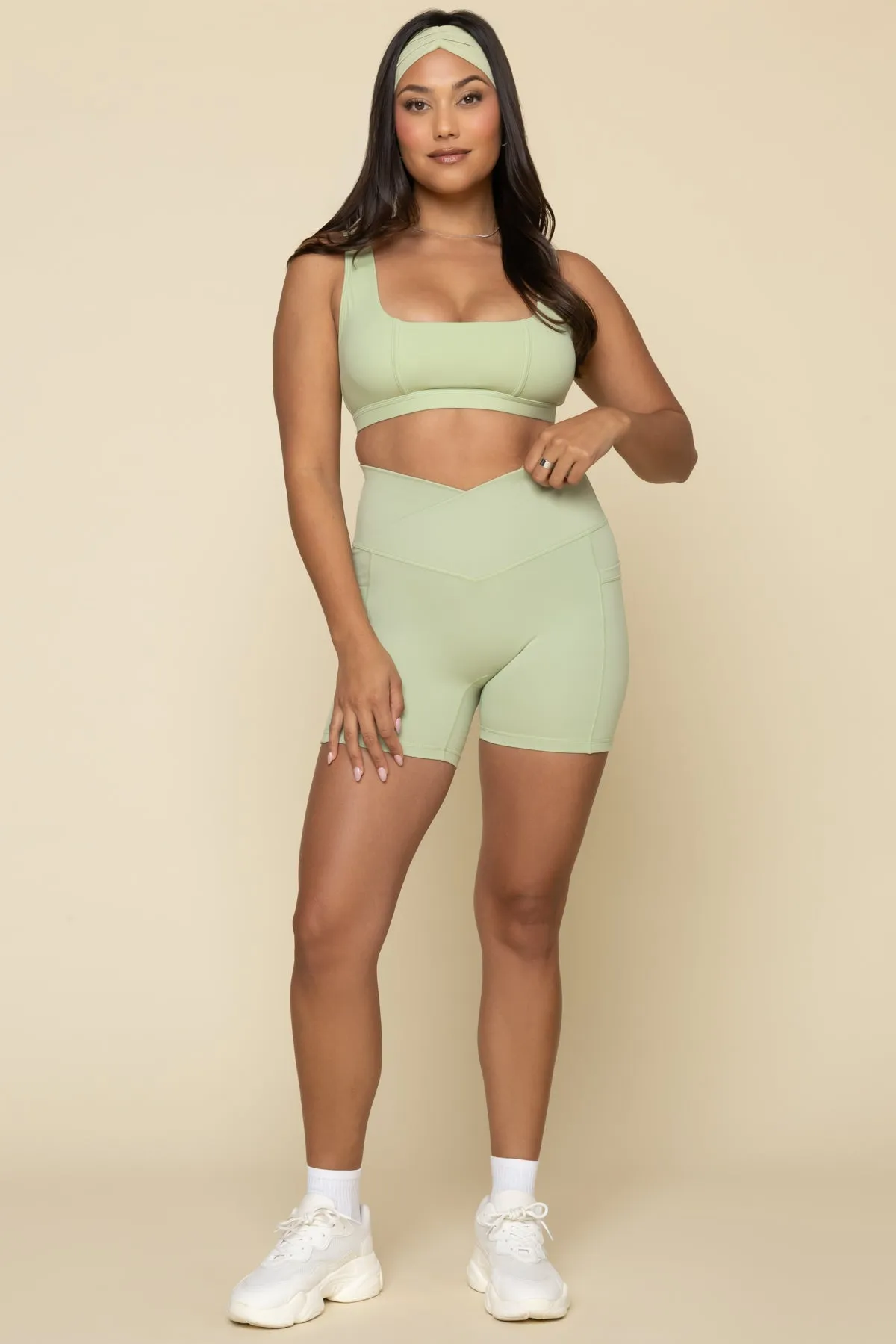 Crisscross Hourglass® Midi Short with Pockets - Pistachio