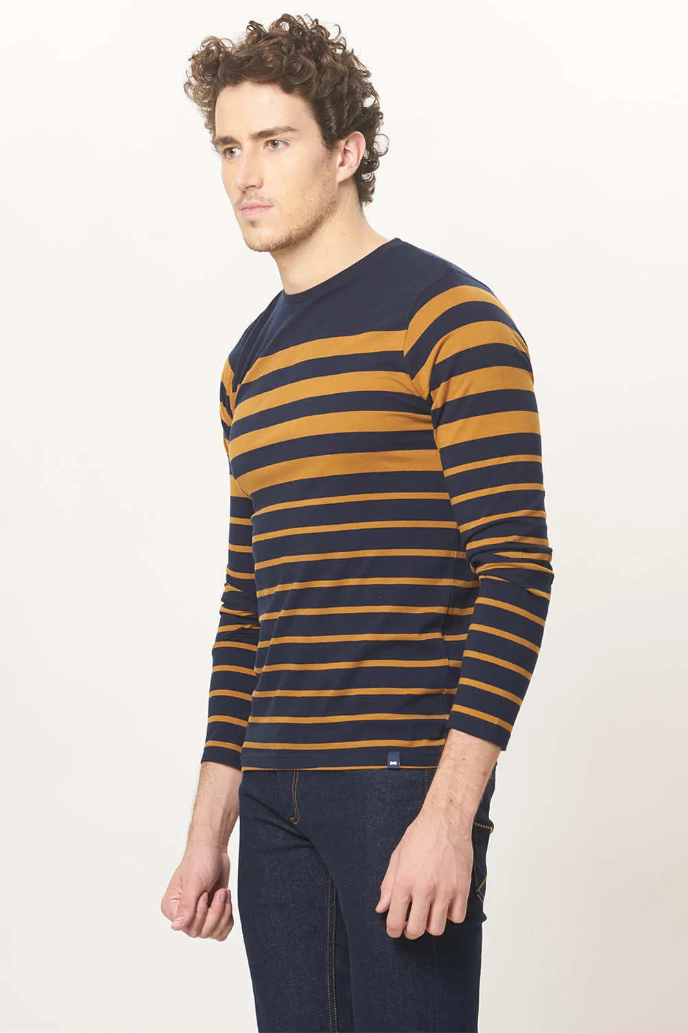 Muscle Fit Crew Neck Long Sleeve T.Shirt