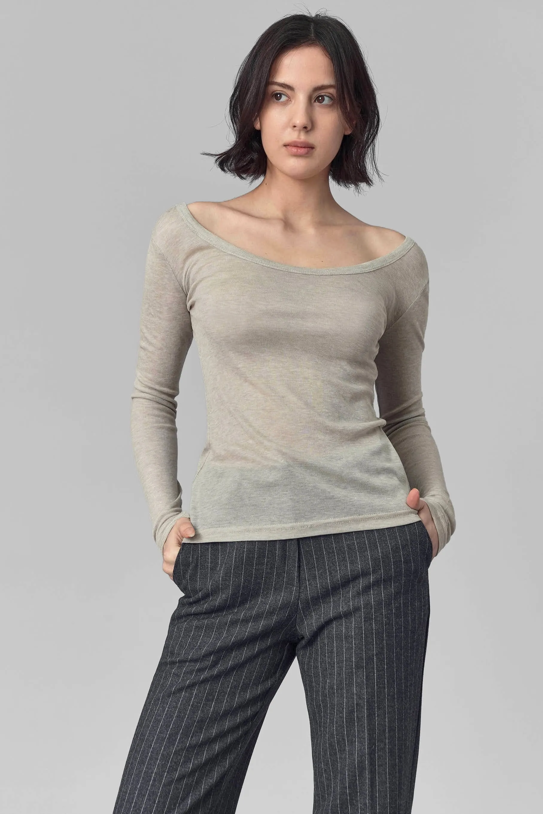 Quality U-Neck Long Sleeve