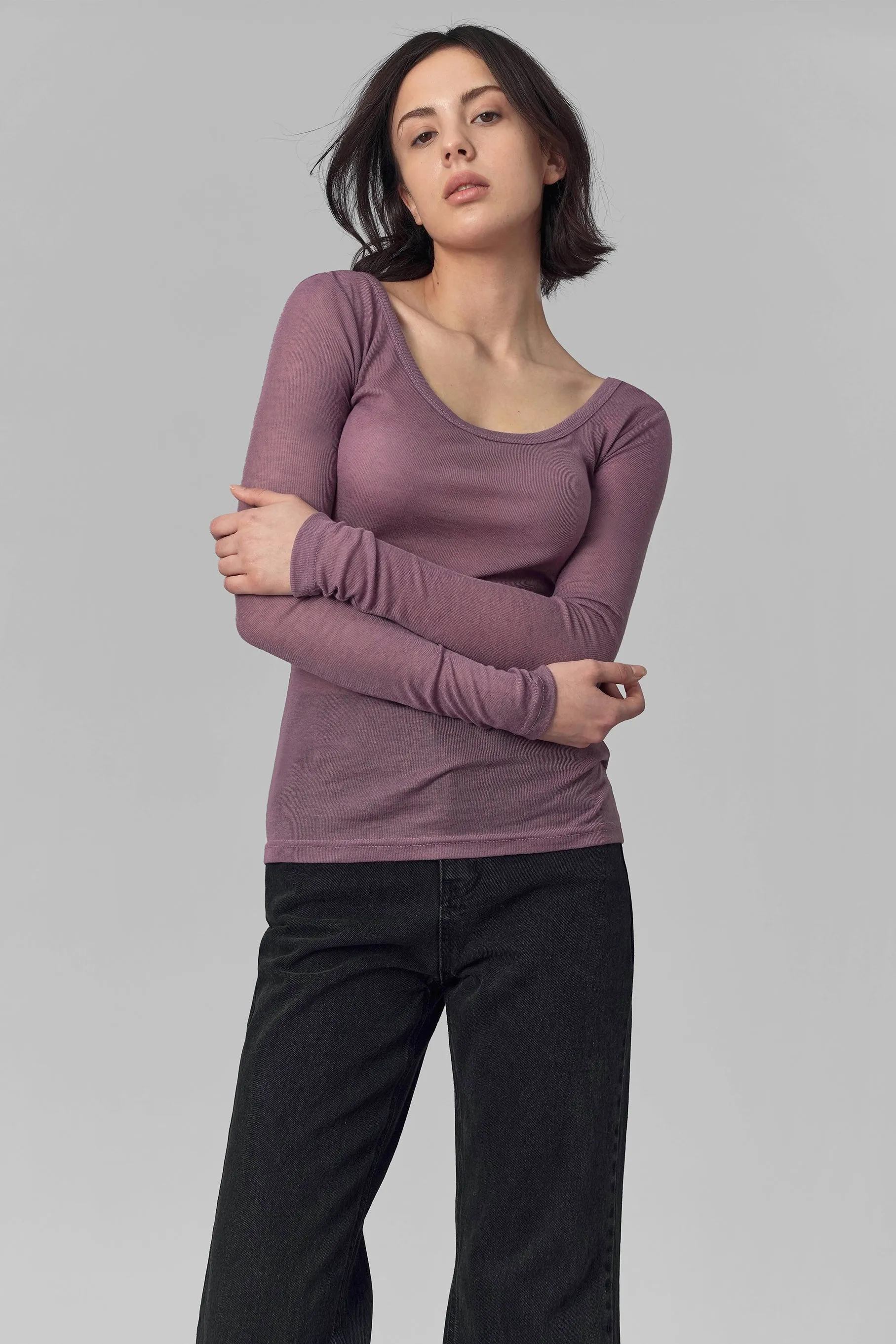 Quality U-Neck Long Sleeve